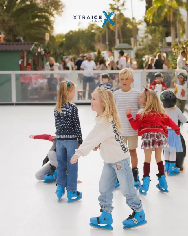 ¿Cómo funciona una pista de hielo sintético sin electricidad? ¿Cómo funciona una pista de hielo sintético sin electricidad?